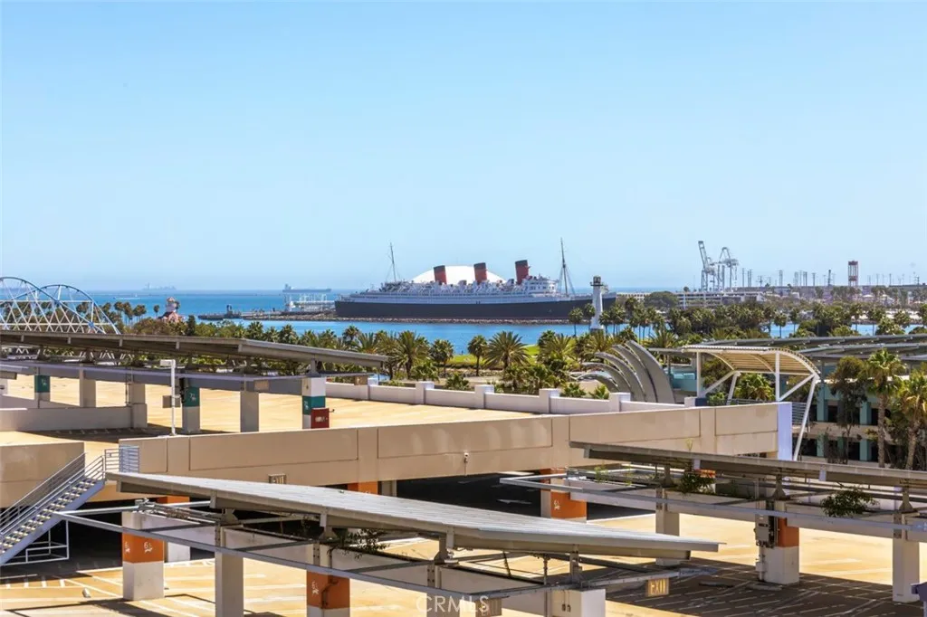 411 W Seaside Way 703, Long Beach, California 90802 home-pic-26